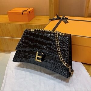 New black “B” fashion shoulder/crossbody bag